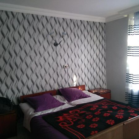 Ferienwohnung Orbeli Exterior foto