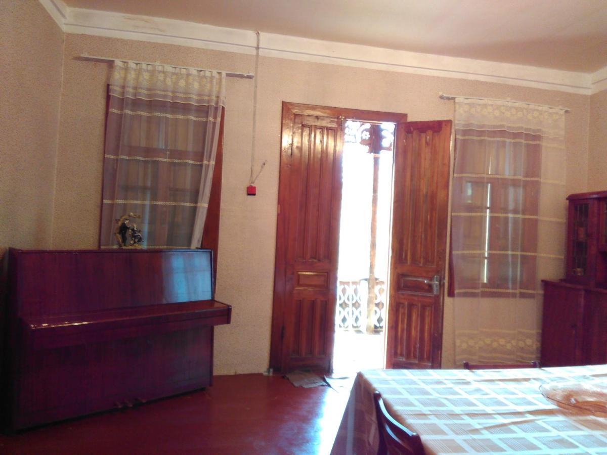 Ferienwohnung Orbeli Exterior foto